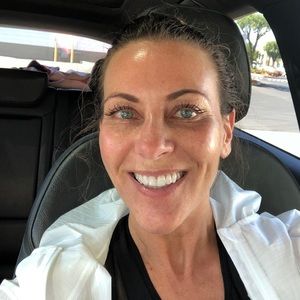 Meet your Posher, Antonia